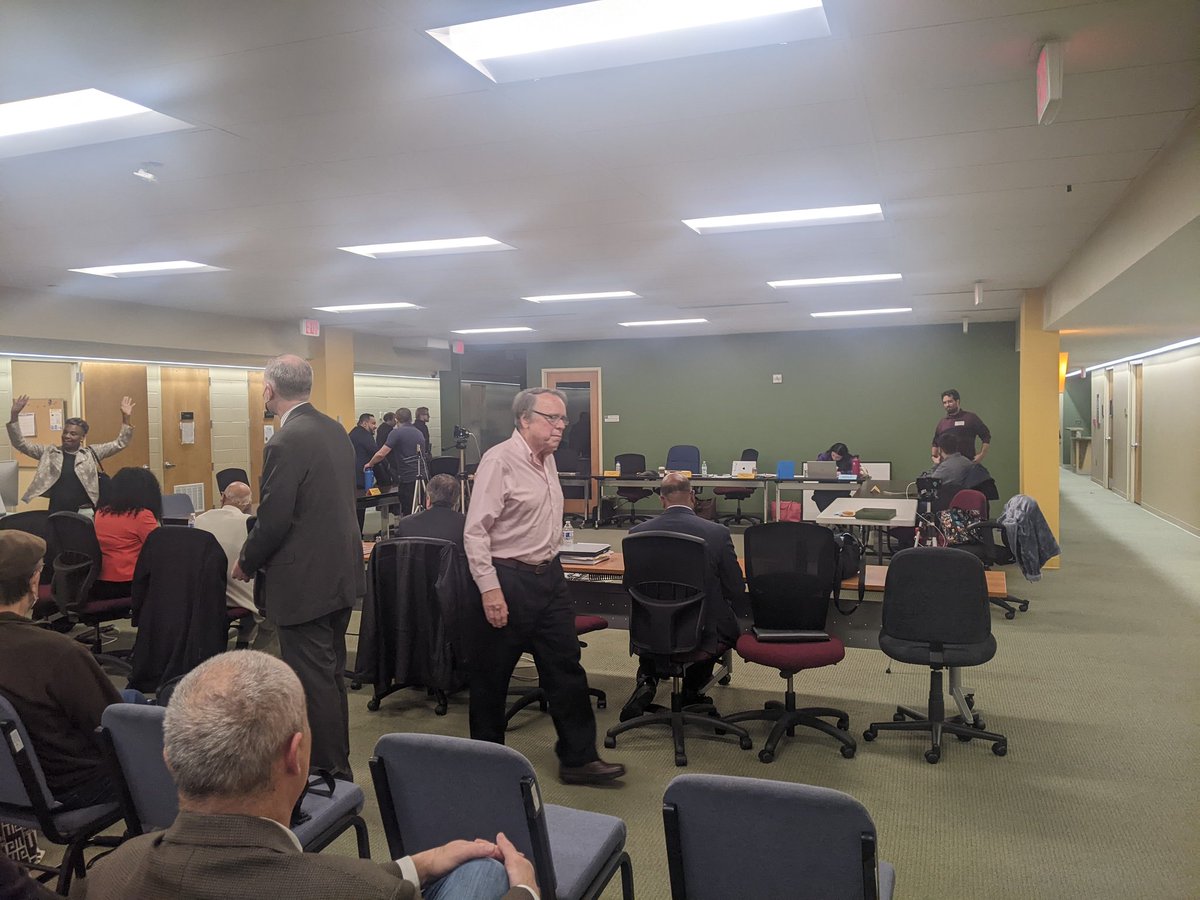 Steve_Bohnel's tweet photo. In North Bethesda tonight as the @mcdcc decides who to nominate for District 14 in the House of Delegates (governor then decides whether to confirm). Meeting at 7:30 pm. Background: https://t.co/5uATiy9D3D https://t.co/goi3kyrLbW