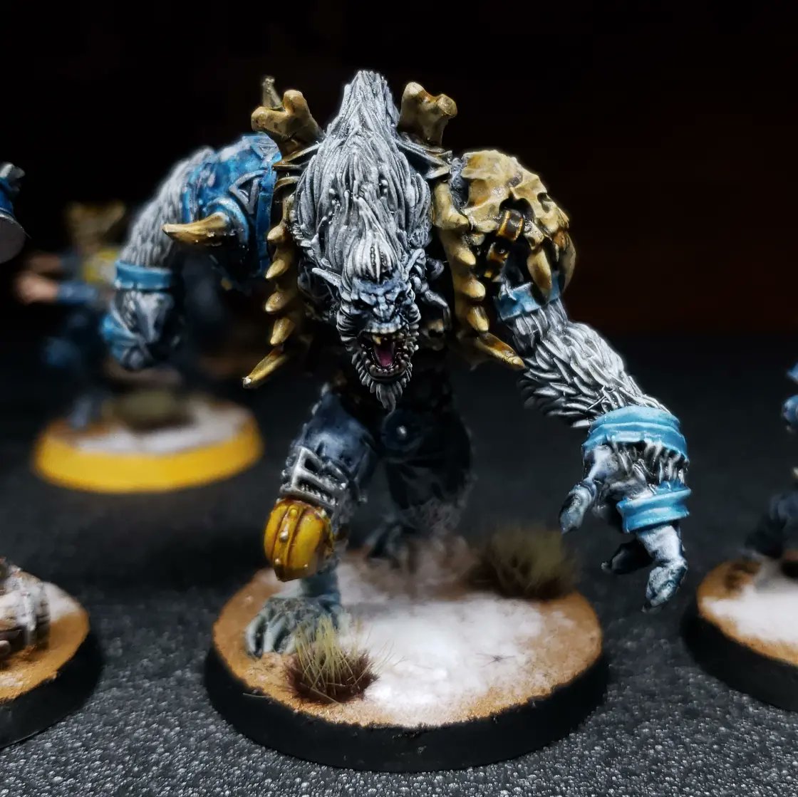 blamminator's tweet photo. Finished the Nord Blood bowl team.
#paintbrush #miniature #miniaturepainting #painting #minipainting #art #hobby #paint #miniatureart #painttinythings #tabletopfigures #ilovetopaint #bloodbowl #gamesworkshop https://t.co/DmyeCiGNqt