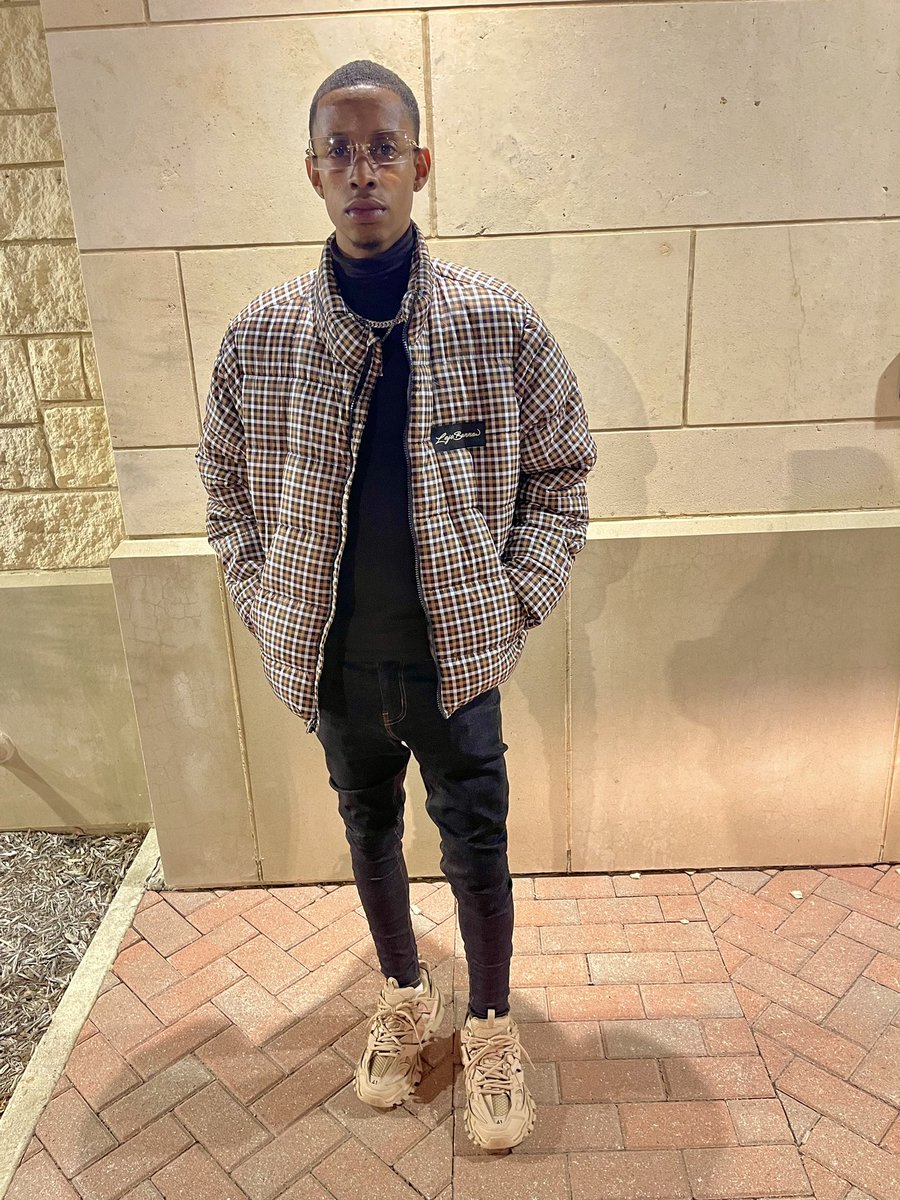 IKidyFresh's tweet photo. “ Where Focus Goes, Energy Flows “🌧️

S H O P🌐L a j e B a n n a ☔️

#motivation#lajebanna#clothing#clothingbrand#clothingline#billionaire#lajebannaclothing#billionairemindset⚖️

Billionaire Business ©️

copyright © 2023 lajebanna

ℓ.βسىهفه https://t.co/JAvr0bLaAK