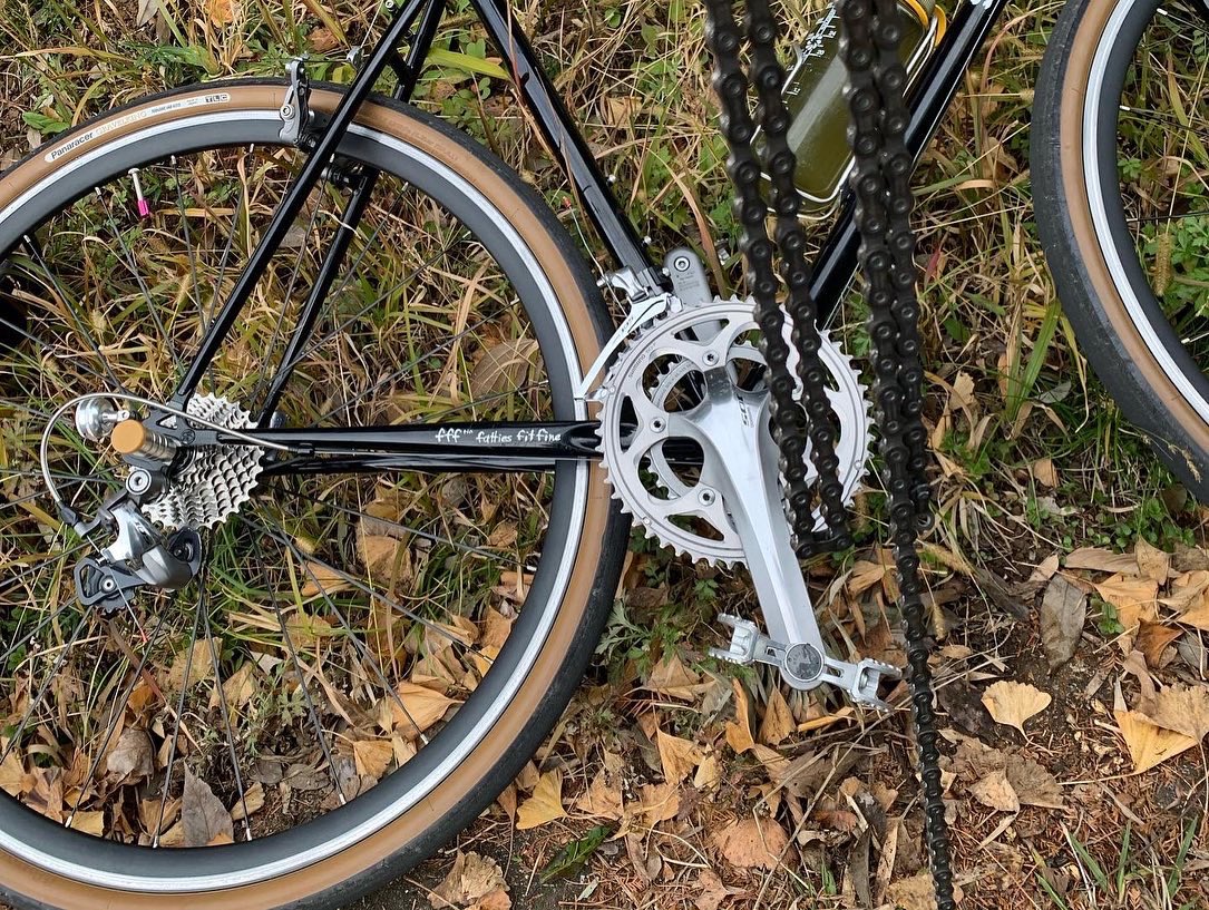 CBikepacking's tweet photo. ど素人整備でコンポ載せ替えたら、大変なことになりました💧何事も経験ですね(^◇^;) YouTubeにアップしたので笑ってやって下さい🙇

105コンポ交換。素人整備でトラブル続出。チェーンって切れちゃうの？ドタバタライド。
https://t.co/HscewWP6gV

#surlycrosscheck https://t.co/fnBkMFVBRE