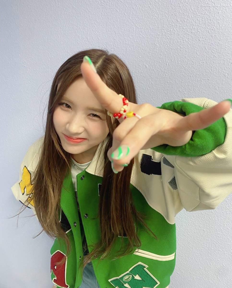 ⟬ #ICHILLIN #아이칠린 #JIYOON #지윤 ⟭