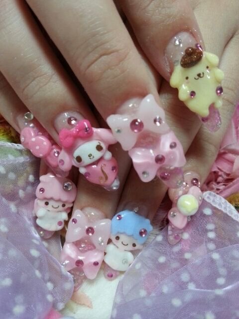 sanrioteddy's tweet photo. sanrio nails ♡ https://t.co/wtiKBDG8t1