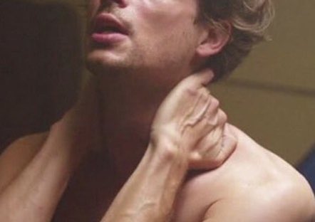 shadowscolIide's tweet photo. matthew gray gubler has the sexiest hands of any man alive and you cannot tell me otherwise https://t.co/TThVN2NDo4