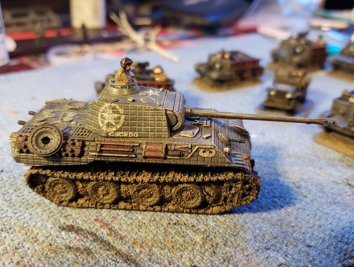 DG357x's tweet photo. British "Cuckoo" tank. @Flames_Of_War #flamesofwar #boardgames #boardgaming #tabletopgaming #miniatures #miniaturebuilder #wargaming #wargamer #ww2 #ww2miniatures #battlefrontminiatures #panthertank #vallejo #thearmypainter #modelbuilding #modelbuilder https://t.co/rahK7kpmTW