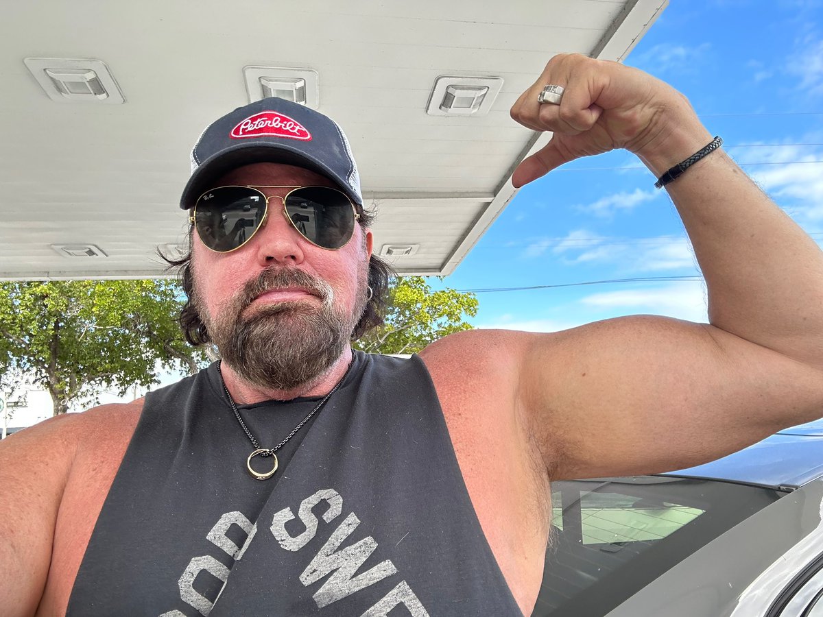 Mitch Davis tweet media