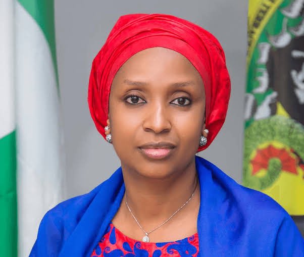 AbiolaOshodi's tweet photo. Happy Birthday @hadizabalausman, illustrious life, illustrious ancestry, breaker of the glass ceiling, Deputy Director General Admin of our great Party, the APC. https://t.co/RJfph7ZWn0