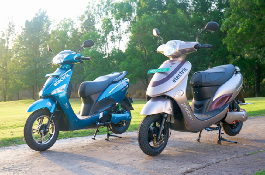 CyclingElectric's tweet photo. Hero Electric achieves 1 lakh sales milestone in 2022 - Autocar India https://t.co/vACPXwH2nl https://t.co/RcKOJlxmqw