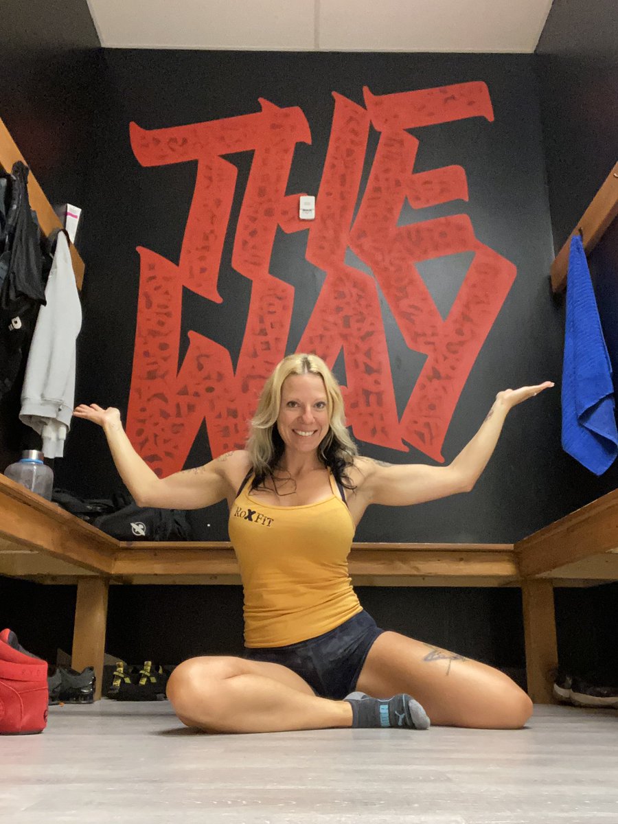 roxfitottawa's tweet photo. I’d like to remind you that you are worth all of the effort you put into yourself #FitnessMotivation https://t.co/ExHNVgvXbd