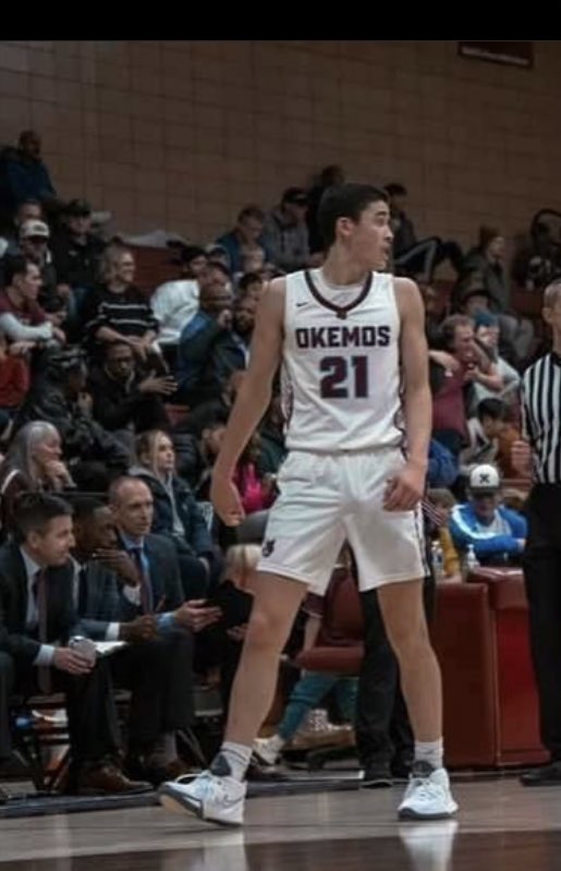 OkemosSports's tweet image. The rain maker! Congrats Hudson! #GoWolves #recordbroken #range