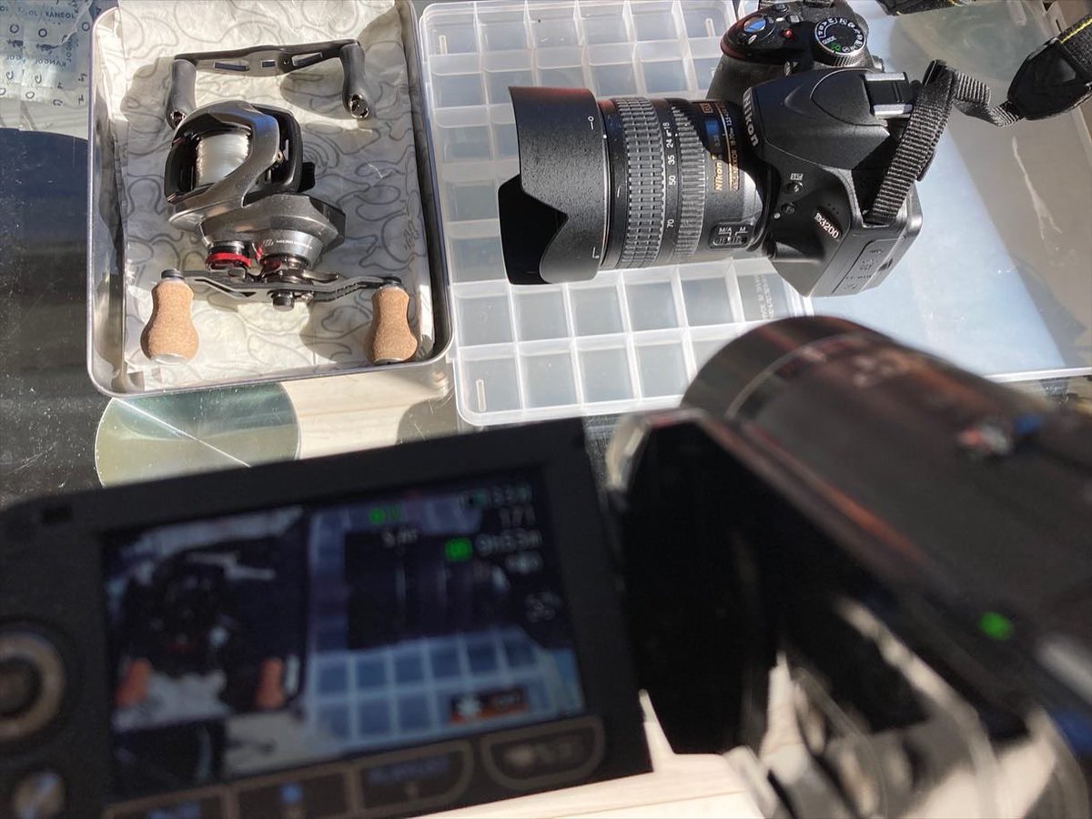 GENCHI_YARD's tweet photo. 21スコーピオンDCの分解・メンテ・カスタムの動画撮影☀️
分解は30分で終わらせる事が目標。
作業より編集の方が大変😩
動画UPはいつになるだろう😅

#シマノ #SHIMANO #バス釣り #バスフィッシング #ベイトリール #メンテナンス #スコーピオンDC https://t.co/r4V80Aeg2K