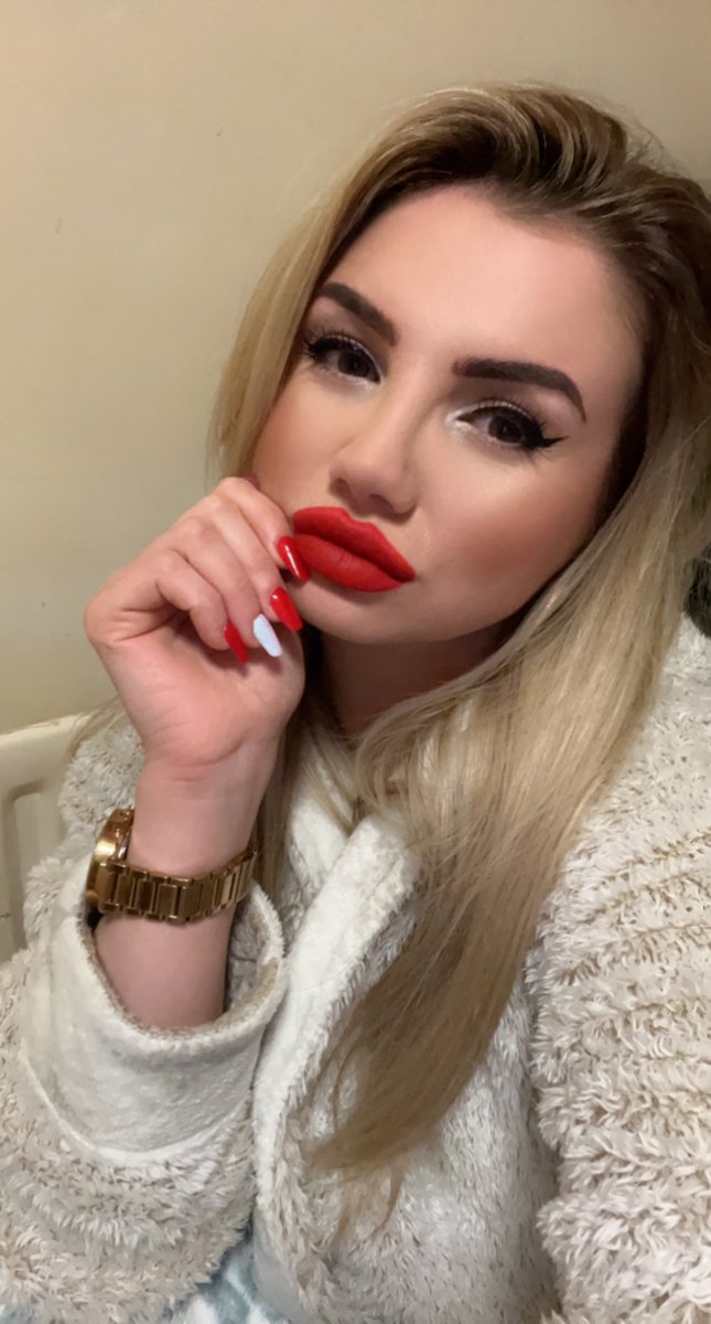 StudyMarme's tweet image. Need followers help 💋