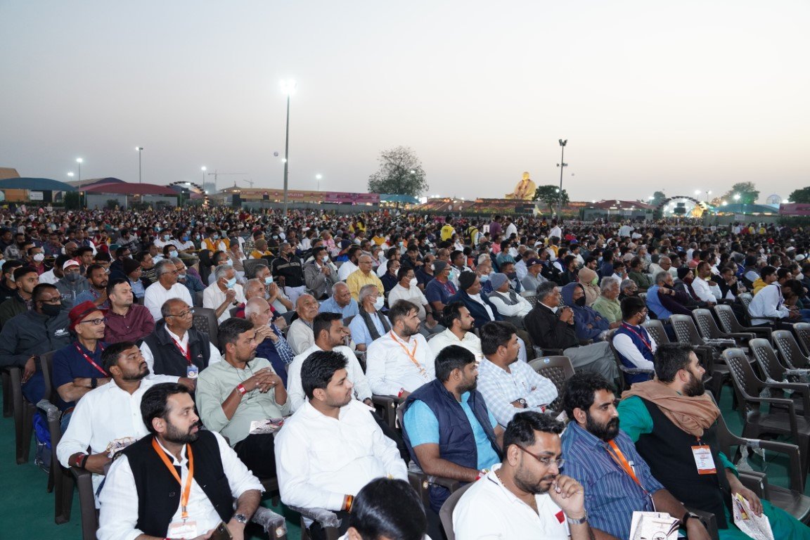 ChaudhryShankar's tweet photo. Had the honor to participate in the grand Shatabdi Mahotsav of Pujya Pramukh Swami Maharaj and share my thoughts on his work &amp; legacy with lakhs of devotees. https://t.co/uuoZxv9kvV