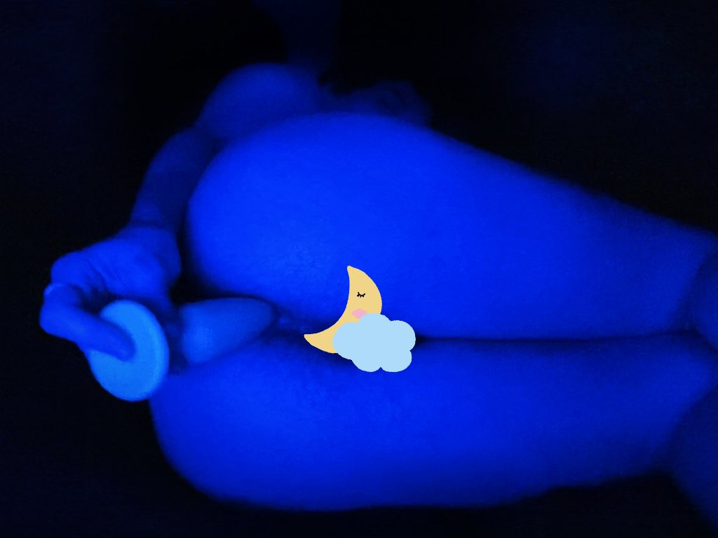 sawyerandspice's tweet photo. new 2 minute video uploaded on my fansly ✨ of course i had to share a sneak peak 

#nsfwtwt #twink #plug #fansly #lgbtq #siliconeplug https://t.co/qHZr7aDJaX