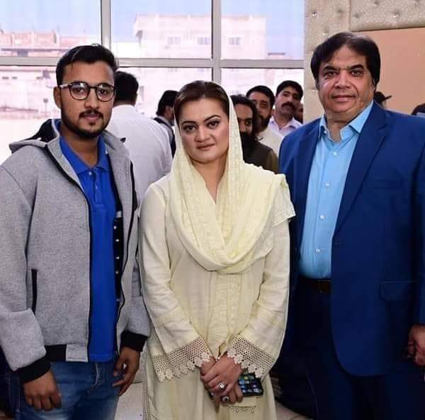 RazaMug786's tweet photo. Warm wishes for a great boss @HanifAbbasiN who never stops motivating and inspiring me to reach for the skies.
I wish you long and fulfilling career.
You are the inspiration for all.
@MaryamNSharif @Atifrauf79
#ManyManyHappyReturnsOfTheDay💐🎂 https://t.co/Aw0LtsgEpO