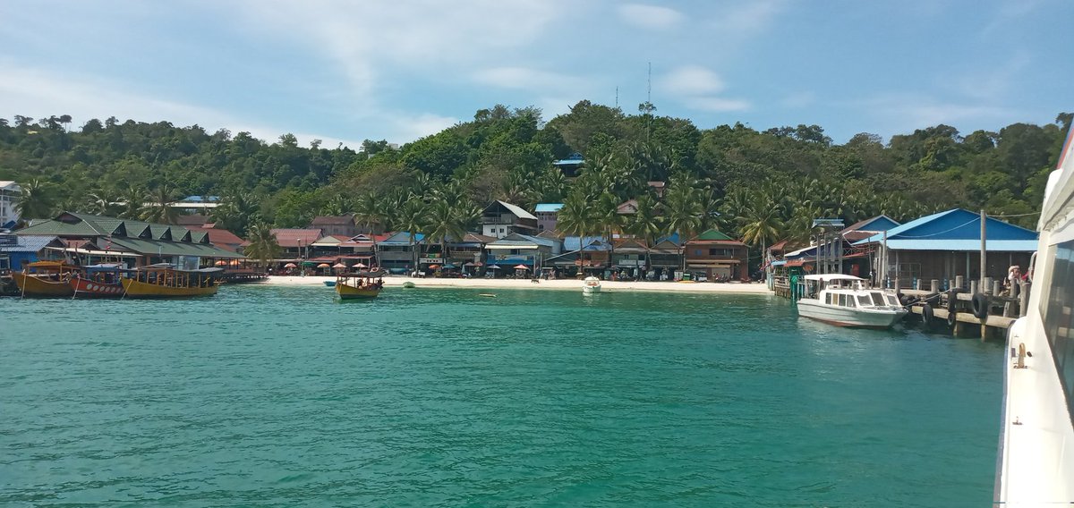 Spent NYE & the beginning of 2023 on the island of Koh Rong Sanloem. Have to say it was perfect. Expressway from PP to Sihanoukville in <2hrs. Parking at the port & ferry ride were easily arranged. Accommodation for all budgets. Will be a repeat visitor! @CambodiaTourism