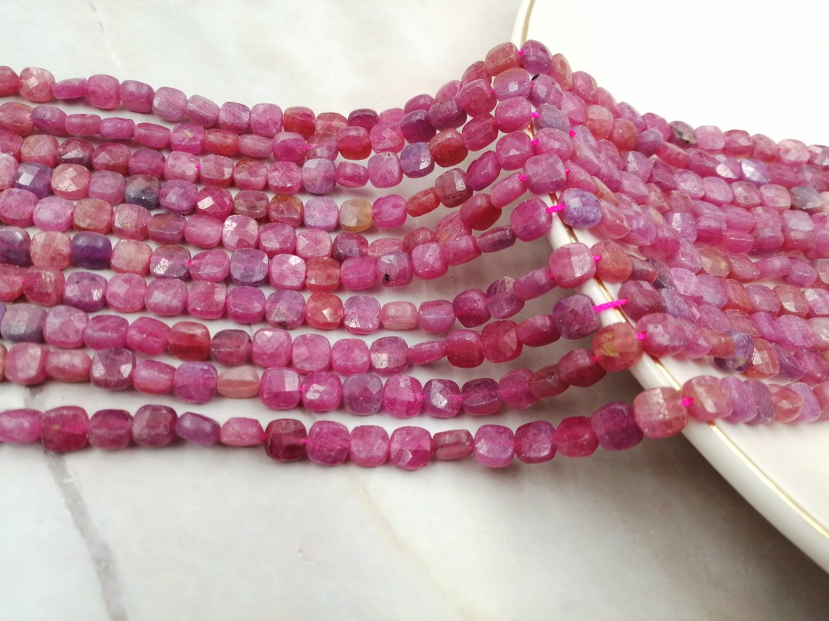 EnJowele's tweet photo. Ruby
Shop>>link in bio

#rubyjewelry #ruby #stonejewelry #gemstonejewelry #jowele #jewelrymaking #jewelryfindings #handmadejewelry #artisanjewelry #jewelryoftheday #jewelrydesign #jewelrybeads #beadsforjewelry #beadedjewelry https://t.co/uFVVUC7M5x