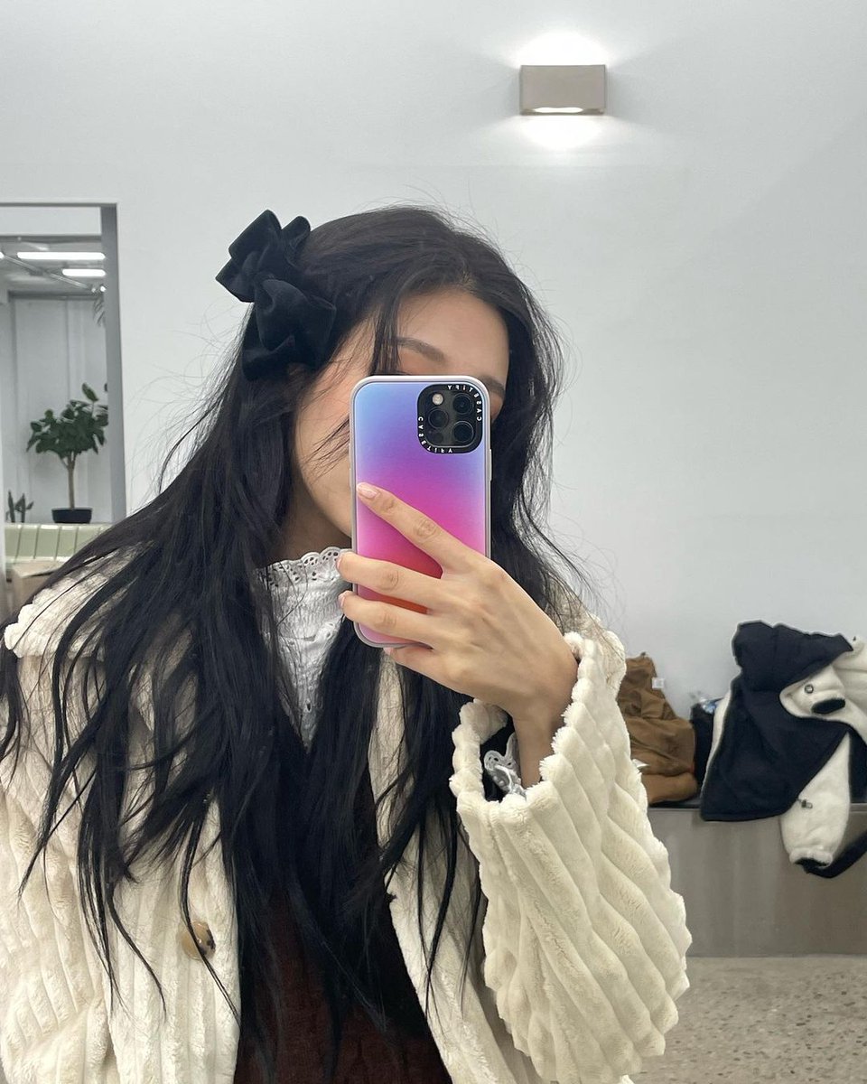 jjungyein's tweet photo. ㅤ
ㅤ
I owe Cosmopolitan for this. Otherwise, I couldn't have been styled in these pretty outfits! My Linus, which one do you think looks prettier? ˚ ༘♡ ⋆｡˚
ㅤ
ㅤ https://t.co/MWItxxxpN5