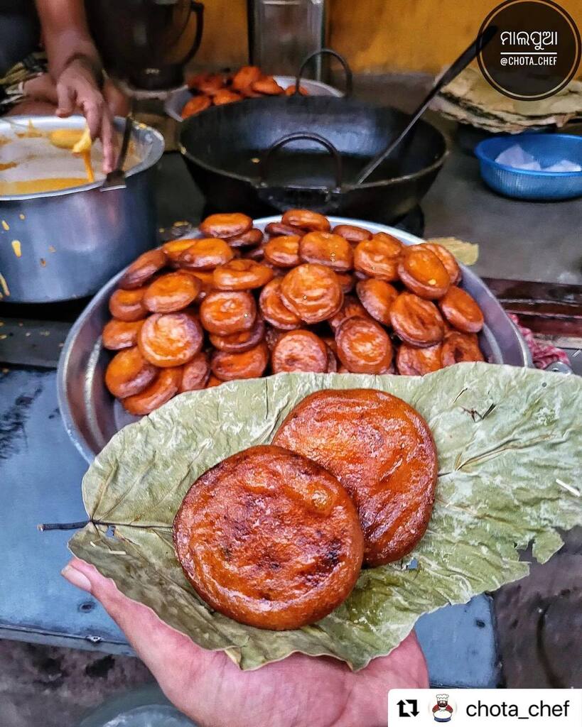 #bhubaneswarbuzz #odiafood pic by #Repost @chota_chef ・・・
JUST ODIA THING- For me Puri sweets are thousand times better than bengal sweets 😌

#chota_chef #odisha_igers #odishablogger #odisha #sweets #puri #jagannathtemple #malpua instagr.am/p/Cm-fYKIsTnQ/ #bhubaneswarbuzz #od…