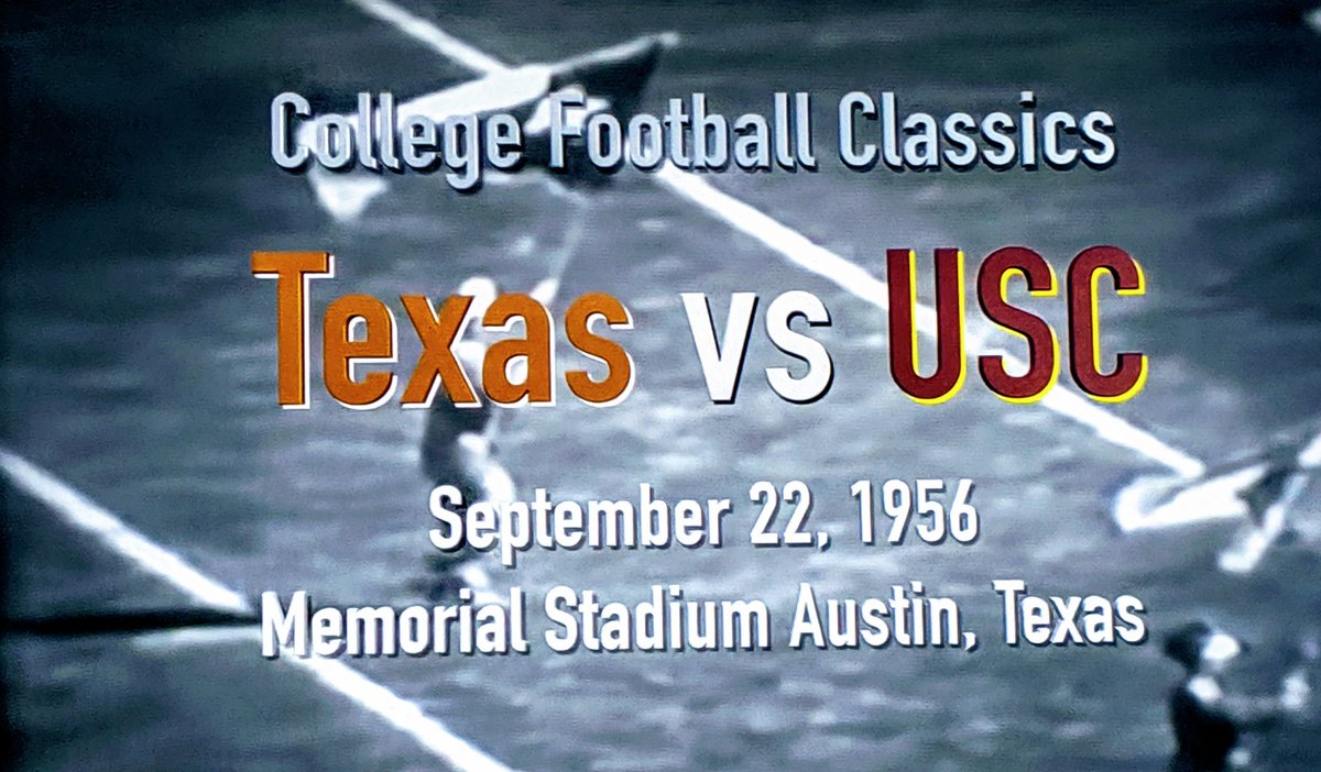 penn1892's tweet photo. Col. Leon Holland was in 1956 class of first Black U.Texas Undergrads & witnessed CR Roberts' lead *integrated USC Trojans over Texas.
Roberts returned to Texas 52 yrs later, Sept '18 (USC vs. Texas) to meet Col.Holland and UT #Precursors, & was introduced during the game. @USC https://t.co/uhOSonXcvZ