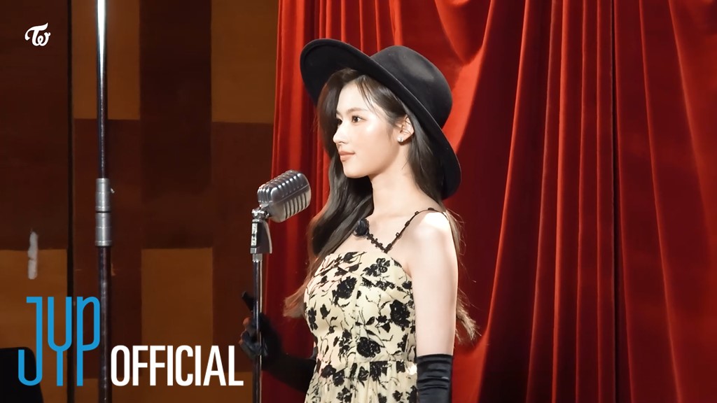 SANA “Mood Indigo” Melody Project Behind the Scenes

❤YouTube: youtu.be/yEFWz8KEvSE
💚NAVER TV: tv.naver.com/v/32105824

📌'MOONLIGHT SUNRISE' Digital Pre-Save & Pre-Order
TWICE.lnk.to/MoonlightSunri…

#TWICE #트와이스 #SANA #사나 #MelodyProject