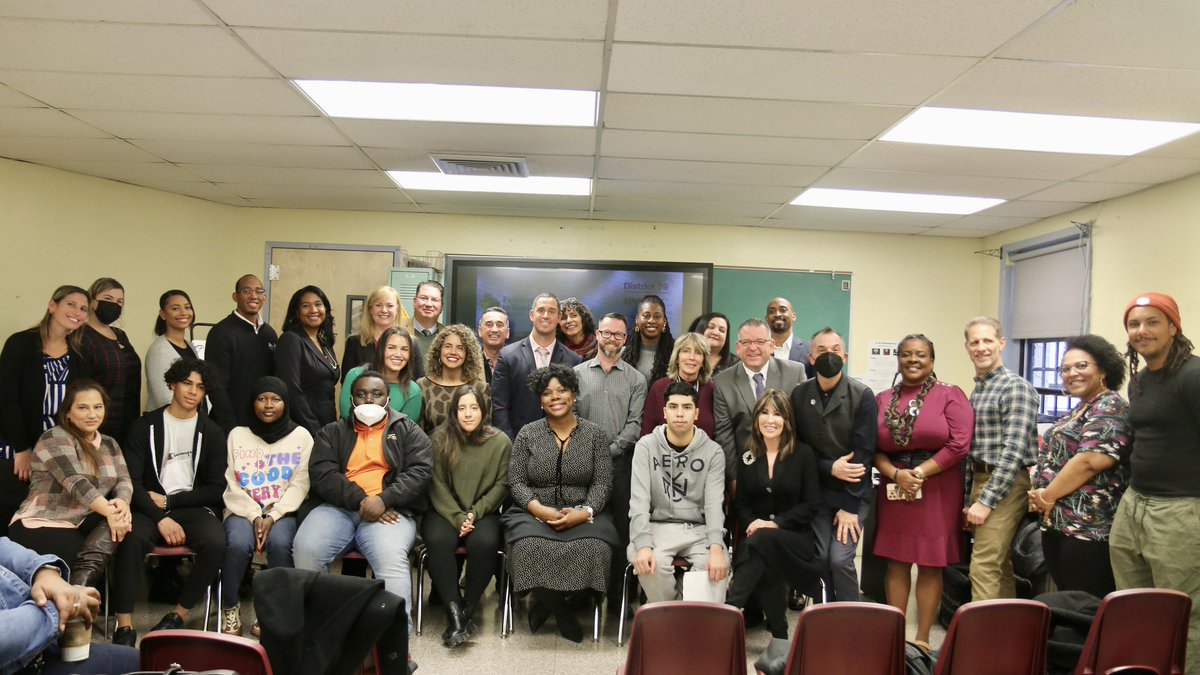 A special “<a href="/P2G_SI/">Pathways to Graduation-SI</a> Shout Out” to <a href="/AnnaliseKnudson/">Annalise Knudson</a> of the <a href="/siadvance/">SIAdvance</a> for her coverage of Pathways to Graduation-Staten Island and our amazing community partners! 

Article #1: silive.com/education/2023…

Article #2: silive.com/education/2023…