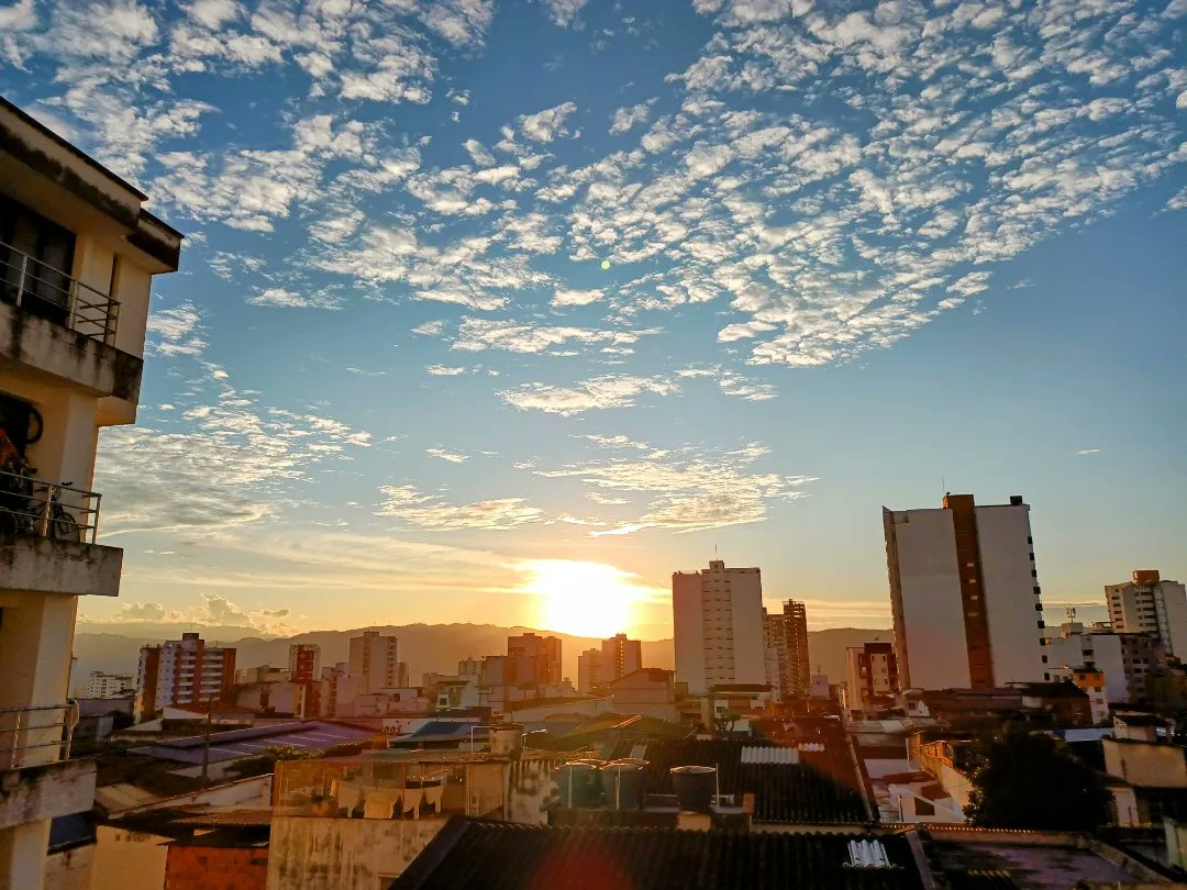 _marlon_sp's tweet photo. #atardecer #atardeceresmagicos #sun #yellow #bucaramanga #fotografia #sunsetphotography #sunsetview #sunsetart #sunsetsky #tree #citycolor #citysunset #cityviews #streetart #skyphotography #skycolors #skywatcher #skyview #landscapephotography #naturephotography https://t.co/49Sug9KOJR