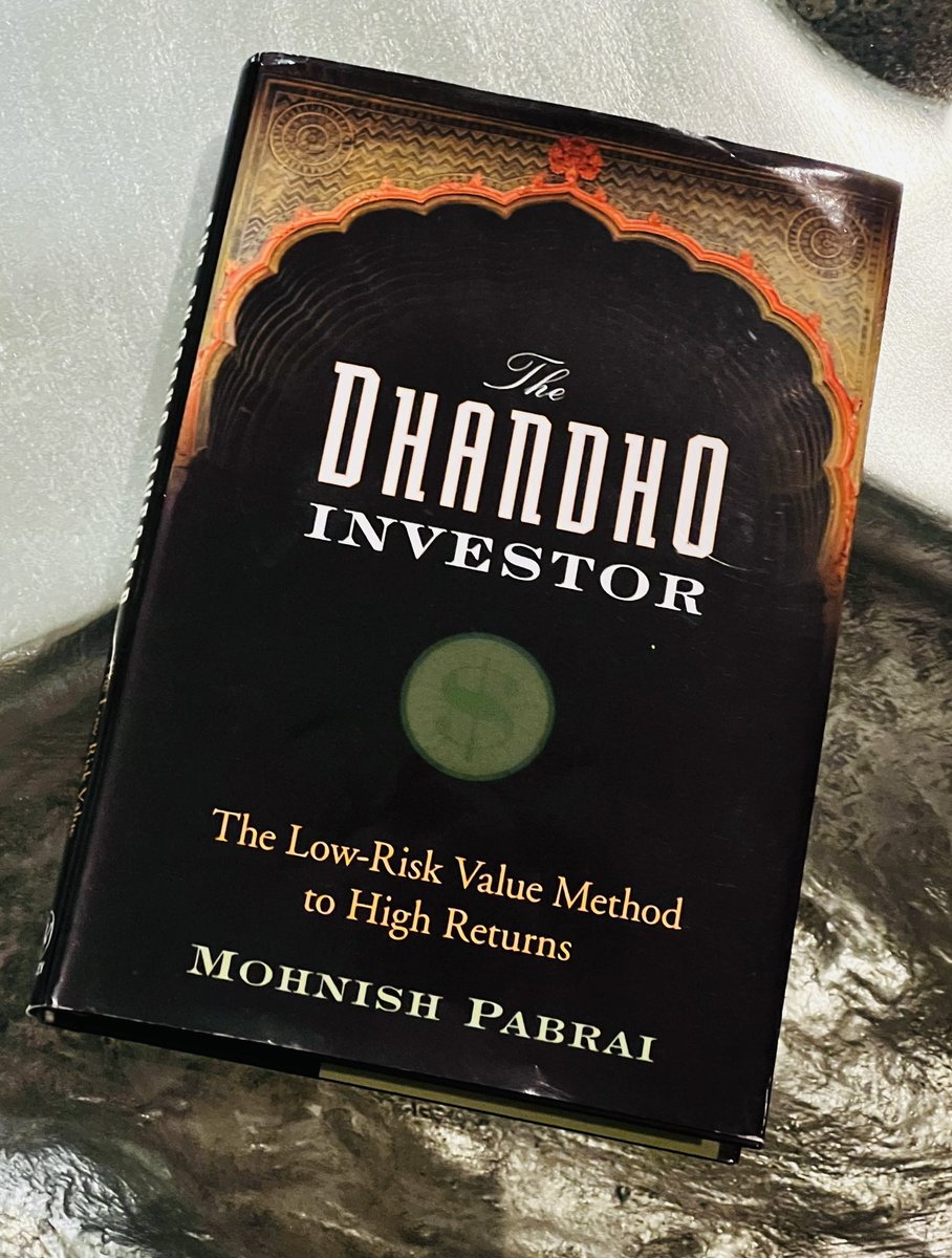 kumarrrcom's tweet image. My 13 year old son pulled #theDhandhoInvestor off my shelf to read over the Holidays. He’s halfway through it. #startyoung @MohnishPabrai