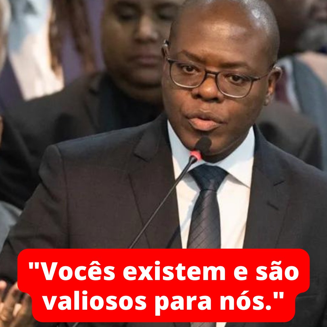 Épico e emocionante, nesse trecho foi impossível evitar as lágrimas. Satisfação imensa ter um ministro de Estado com uma fala tão potente e inclusiva.

Obrigado Brasil por nos dar <a href="/silviolual/">Silvio Almeida</a> Almeida como Ministro de Estado dos Direitos Humanos e Cidadania