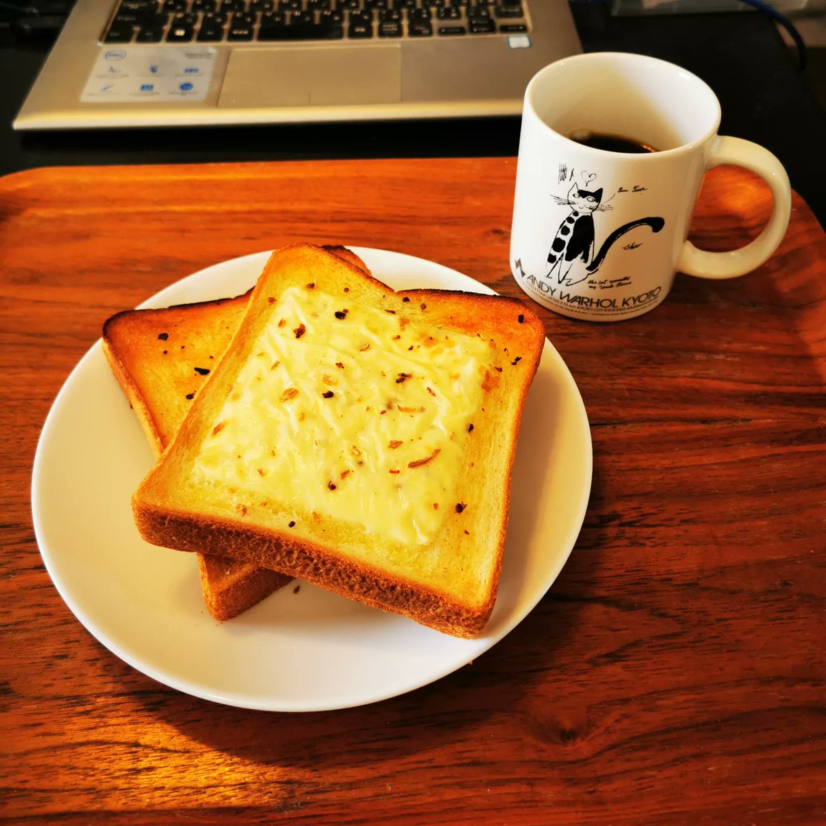 nickshormonsha's tweet image. 27年ぶりにオーブントースター購入。安心してトーストをいただける幸せ。
27년만에 토스터 오븐을 구입했습니다. 안심하고 토스트를 먹을 수 있는 행복.

#오븐토스터 #オーブントースター #Toasteroven