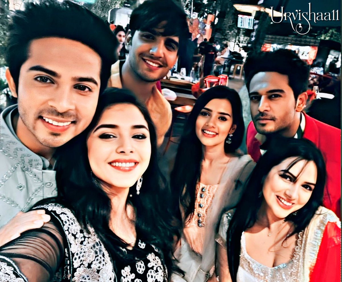 𝐒𝐨𝐦𝐞 𝐌𝐨𝐫𝐞 𝐂𝐥𝐢𝐜𝐤𝐬 𝐎𝐟 𝐓𝐞𝐚𝐦 𝐀𝐧𝐮𝐩𝐚𝐦𝐚𝐚🥹♥️

#GauravKhanna #AkankshaKhanna #RupaliGanguly #SudanshuPandey #MadalsaSharma #AdhikMehta #MuskanBamne #SagarParekh #NishiSaxena #NidhiShah #AashishMehrotra #KetsWalawalkar #RanaRushad #Krushingit #TeamAnupamaa