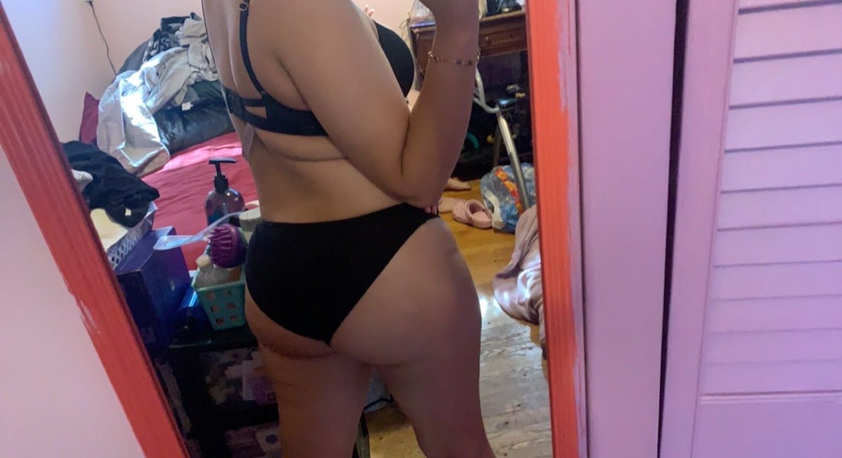 nikithebaddie's tweet photo. DM 4 Menu :) | #nsfw #nudes #nsfw_twt #nsfwaccount ##onlyfans #onlyfansgirl #onlyfansbabe #onlyfansleaked https://t.co/Y1S5A50T0H