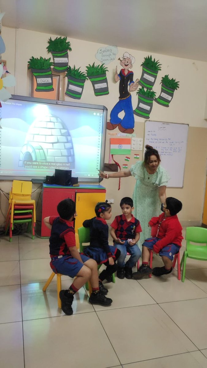 SAI_Edu_In's tweet photo. Today the SAIoneers of Nursery explored facts about the "Polar Region" with discussions on the weather and environment of this unfamiliar region which may not be immediate.
#21stcenturyskills
#ExploringTheArctic
#PolarRegion https://t.co/8zDD31OALJ