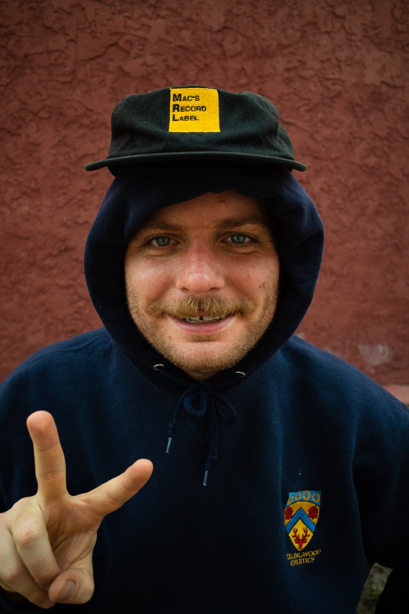 Mac DeMarco has announced a new instrumental album called Five Easy Hot Dogs:  cos.lv/RmaL50MhVEA