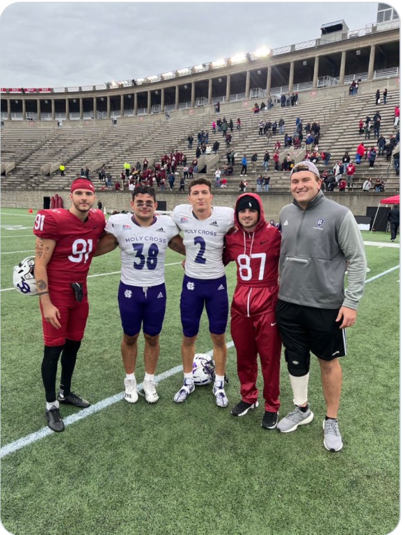 Congrats to SJR Football Alums @SJRFB playing at HARVARD and HOLY CROSS. Great young men who had an amazing season on & off the field, and in & out of the classroom. @tspence29 @FrankieMonte5 @sebastientasko @gavinsharkey5 @PatMcMurtrie_64 #IVY #Patriot 
#SJR #StudentAthletes