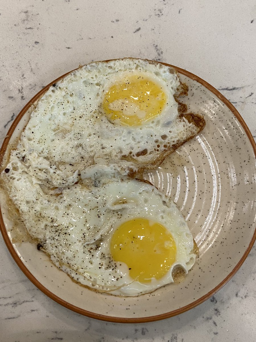 neeldomx's tweet image. sunny side #parontha kha lo friends