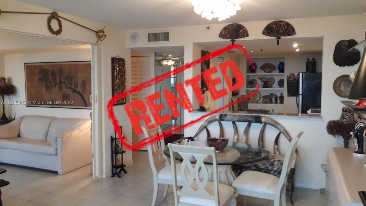 sascorealty's tweet photo. Vivian Just Rented Unit 1808 at CLUB ATLANTIS CONDOMINIUM: $4,000

Great views of the bay and city from this 18th floor 2/2 at the Club Atlantis.

CALL VIVIAN TODAY AT 786-859-3515 or write to her at vivian.sassi@sasco-realty.com BEFORE THE NEXT BIG OPPORTUNITY IS GONE! https://t.co/mdUOCd3A2H