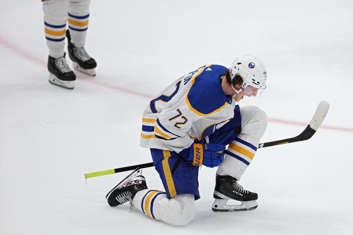 Tage Thompson on 1/3/23:

- 3 goals
- 3rd hat trick this season
- 30th goal this season
- Scored 3 minutes into OT

Damar Hamlin's number is 3. Chills 💙❤️