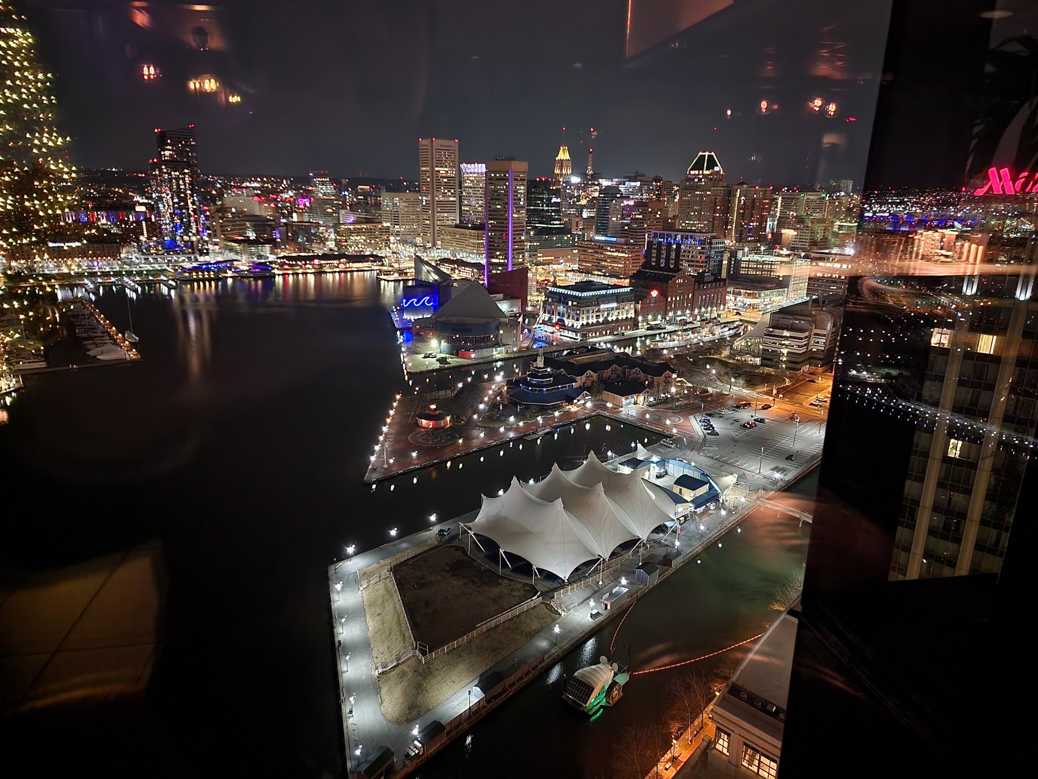 Mark Minervini on Twitter "Sitting at the rooftop bar at the Four