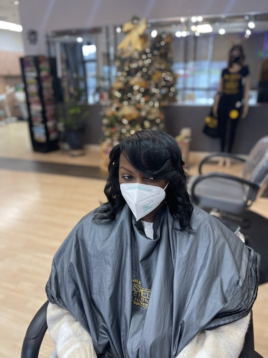 PolishedH's tweet image. Holiday Hair 😍😍
•
•
We still have appointments available in time for New Years! Book Today 📱 🗓️🎉
•
•
#pressandcurl #naturalhair #southjerseyhairstylist #southjerseyhairsalon #southjersey #happynewyear #newjersey #newjerseystylist #newjerseyhairsalon #blackbusiness