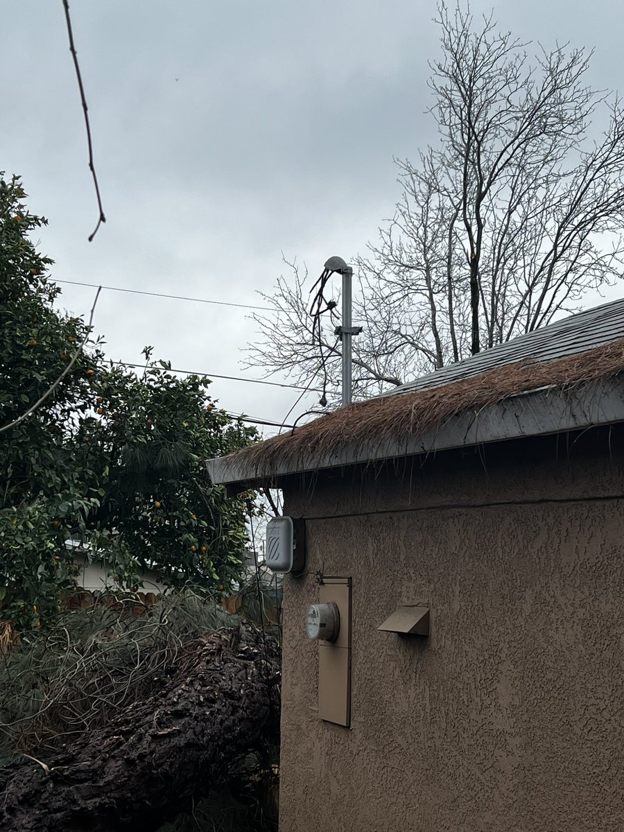 SACMobile11's tweet photo. Saturday Dec 31st at around 8:15PM a Tree came down in our neighbors yard. It took out a power pole and wires. Our whole block lost power. Today Tuesday we received an update from #SmudUpdates saying we’ll have power by the 6th!  No one has been by to evaluate it. @kcranews https://t.co/4UYRl6tRYk