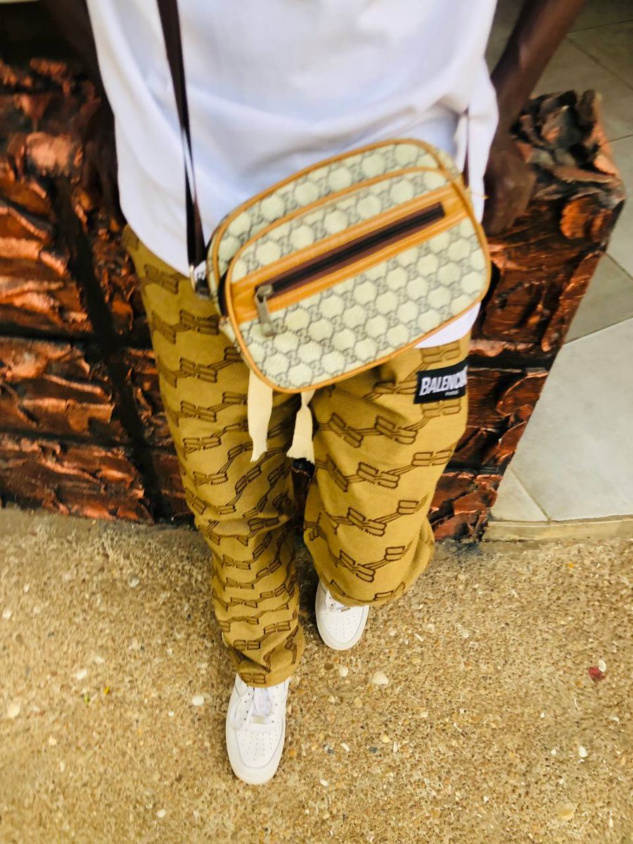 mightybony1's tweet photo. Forever Thuqin Alone, Aren't Nobody For Me___🐍💊 https://t.co/rapLxzajwA
