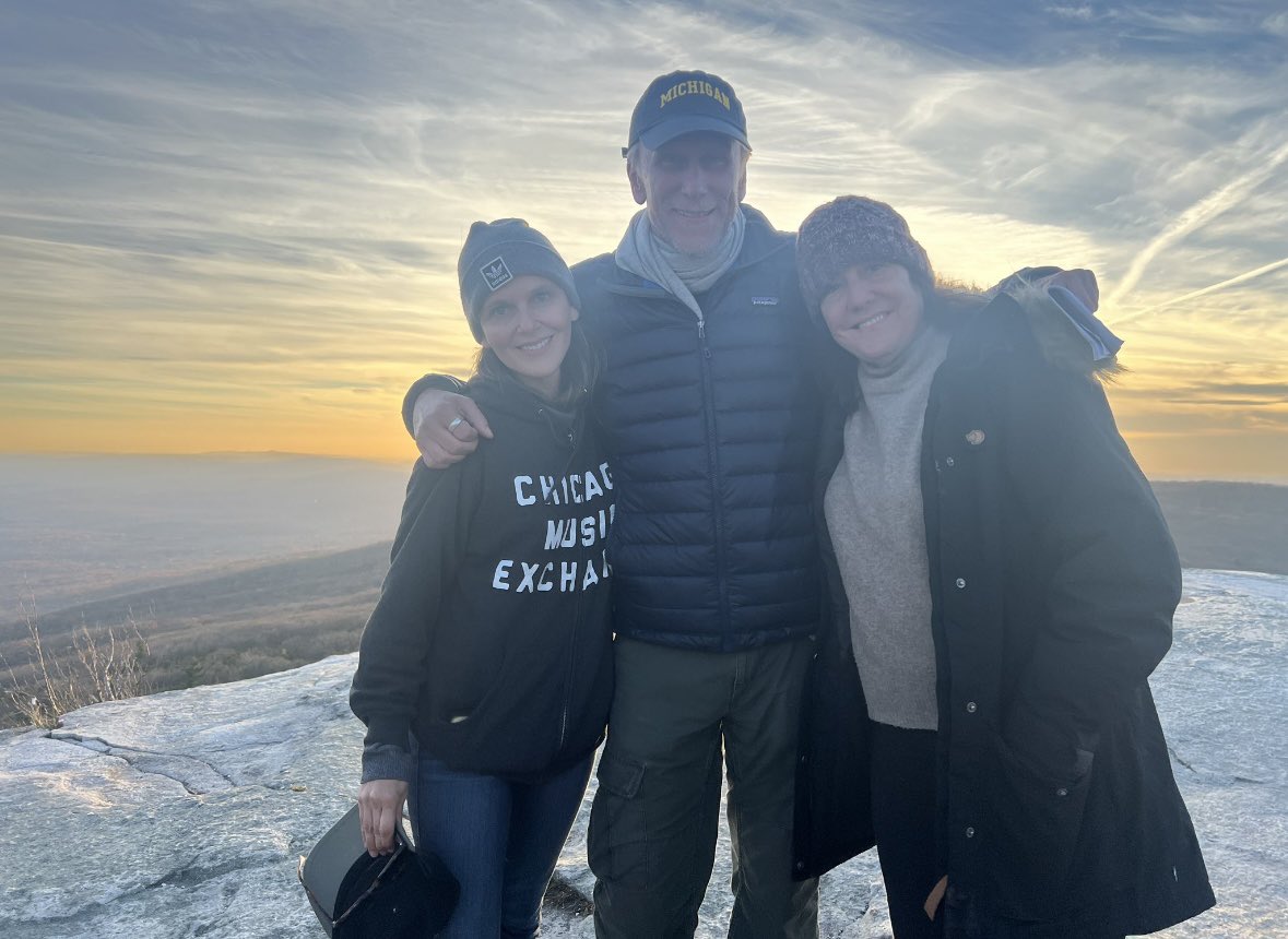 To <a href="/peterhorton/">Peter Horton</a> and @MonaMansourNY  - thank you both for an unbeatable view ❤️ <a href="/NBCNewAmsterdam/">New Amsterdam</a> #NewAmsterdam