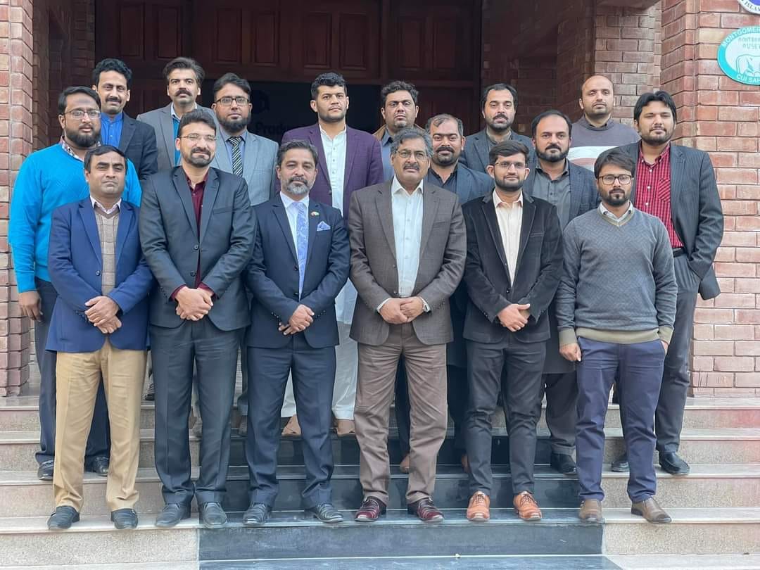 It was nice to see so many Chinese Universities' Alumni working in <a href="/CUIofficial/">CUI-Official</a> campuses. They are cultural ambassadors of both 🇵🇰 &amp; 🇨🇳 Their role is important in many ways. Wish them lot of success in their work.✌