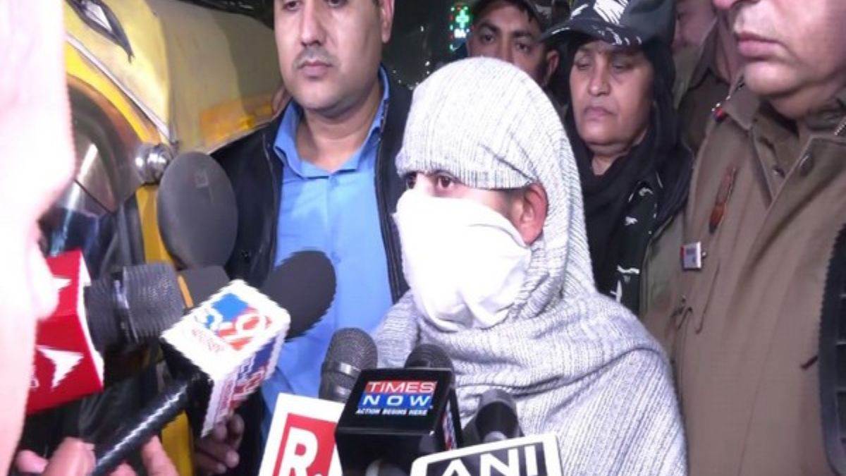 parmilamathur1's tweet photo. #Delhi #Kanjhawala #DelhiPolice has found eyewitness in #Sultanpuri accident. The friend of the deceased made a sensational disclosure on Tuesday in her statement to the police. Under this revelation, the brutality of the five accused in the Baleno car has come to light. https://t.co/5FiHj0Q2mx