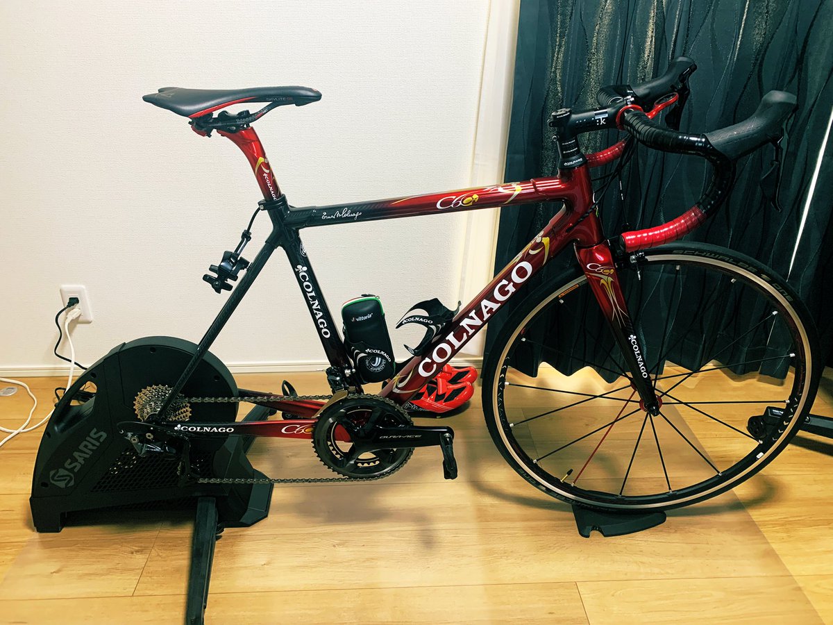 harkusu's tweet photo. 最近、ロードバイクに乗る時間がないので思い切ってスマートトレーナー購入！
三日坊主との戦いが始まる😠 https://t.co/NE9HJCDkZg