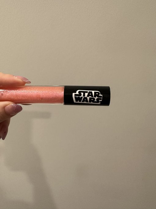 Watch Meg Turney's leaked NSFW photo on TwXstars