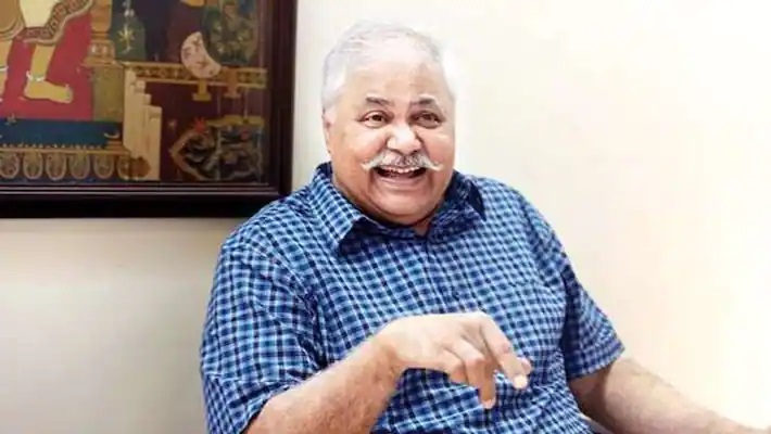 JagbaniOnline's tweet image. ਜਦੋਂ Satish Shah ਦਾ ਲੰਡਨ ਏਅਰਪੋਰਟ &apos;ਤੇ ਉਡਾਇਆ ਮਜ਼ਾਕ ਤਾਂ Actor ਨੇ ਕਰਾਈ ਸਟਾਫ਼ ਦੀ ਬੋਲਤੀ ਬੰਦ
jagbani.punjabkesari.in/international/…
#BollywoodActor #SatishShah #RacistComment #UK #HeathrowAirport #Twitter