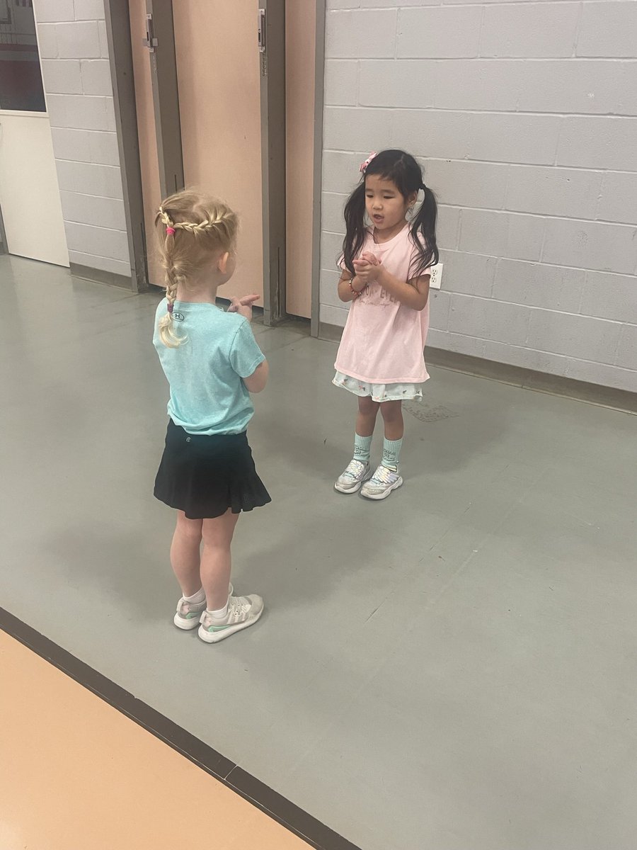 MiniSaintsCoach's tweet photo. Fun filled day! HSES Mini Saint Cheerleaders working hard at Winter Cheer Clinic #welovehses #hsescheer https://t.co/LpmCnQ1e6x