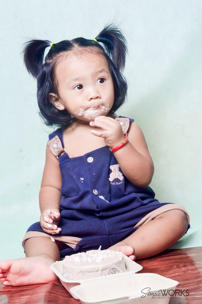 talabear_'s tweet photo. NAPAKA BILIS NG PANAHON! MAG IISANG TAON KA NA AGAD ANAK KO 🥹🥹 HINDI KO MAIWASAN NA HINDI MALUHA HABANG TINITIGNAN KO MGA LITRATO MO 😭 IKAW LANG BABY NI MAMA KAHIT BIG BOY KA NA, MAHAL NA MAHAL KITA CALIBEAR KO 😭❤️💙 https://t.co/lGWEsxWvFr