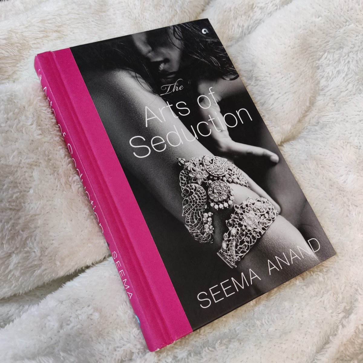 AlephBookCo's tweet photo. Accessible, sensuous and full of surprises, #TheArtsOfSeduction by Seema Anand will forever change the way you think about love and lovemaking. Isn't this book the best way to start the New Year? https://t.co/YPYbLYxPq1